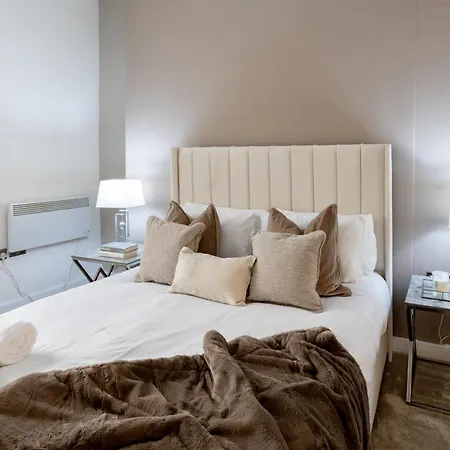 Luxury Apartment, Bradford Apartment